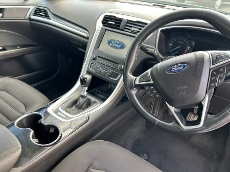 2016 Ford Mondeo - photo 10