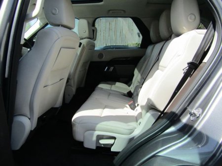 2018 Land Rover Discovery - photo 16