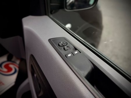 2023 Vauxhall Vivaro - photo 12