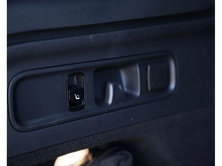 2026 Mercedes-Benz GLC - photo 37
