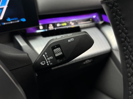 2025 BMW 5-Series - photo 26