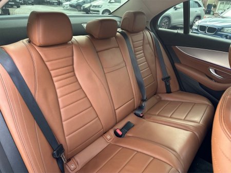 2017 Mercedes-Benz E-Class - photo 11