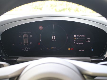 2026 Porsche Macan - photo 18