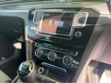 2015 Volkswagen Passat - photo 16