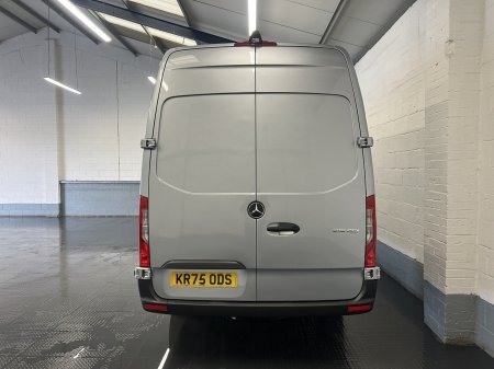2025 Mercedes-Benz Sprinter - photo 5