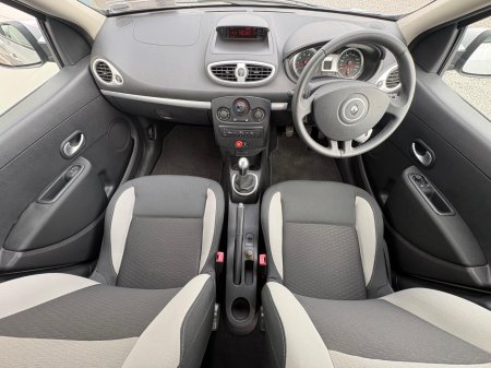 2011 Renault Clio - photo 4