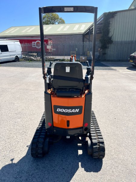 0 DOOSAN  - photo 2