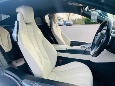 2017 BMW i8 - photo 14