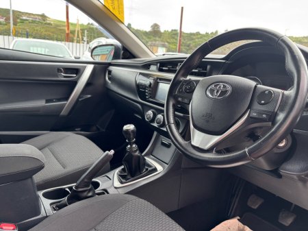 2016 Toyota Corolla - photo 16
