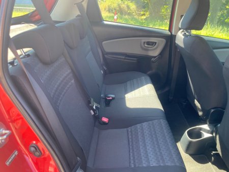 2016 Toyota Yaris - photo 14