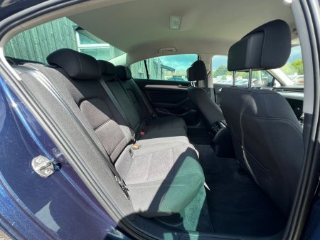 2016 Volkswagen Passat - photo 10