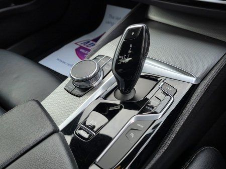2017 BMW 5-Series - photo 23
