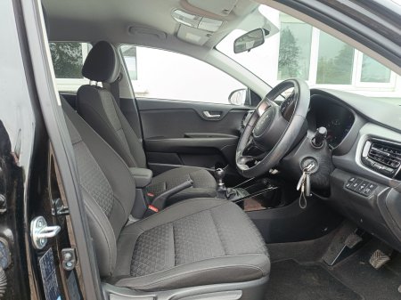 2023 Kia Rio - photo 6