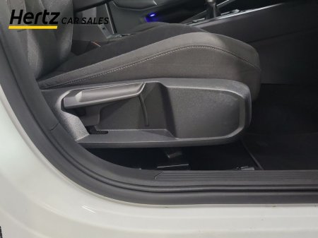 2023 Volkswagen Golf - photo 19