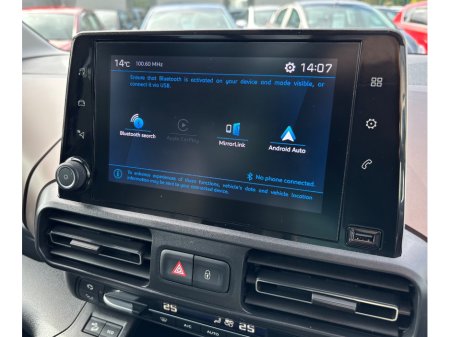 2020 Peugeot Rifter - photo 17