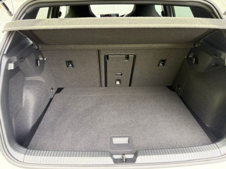2025 Volkswagen Golf - photo 24