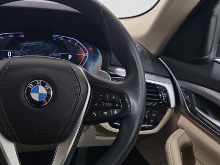 2023 BMW 5-Series - photo 18