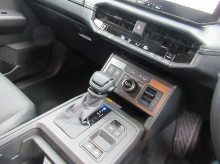2026 Toyota Hilux - photo 8