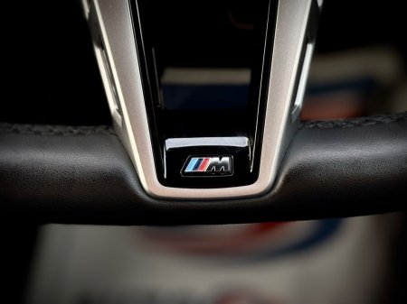 2025 BMW 3-Series - photo 22
