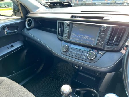 2016 Toyota RAV4 - photo 16