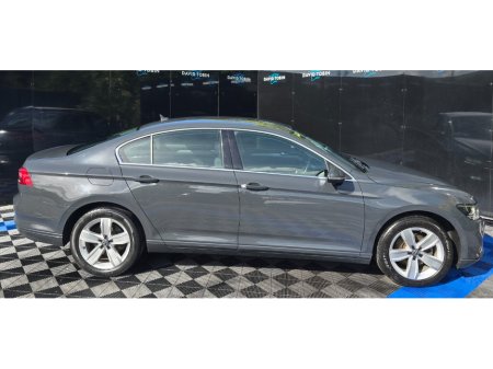 2020 Volkswagen Passat - photo 18