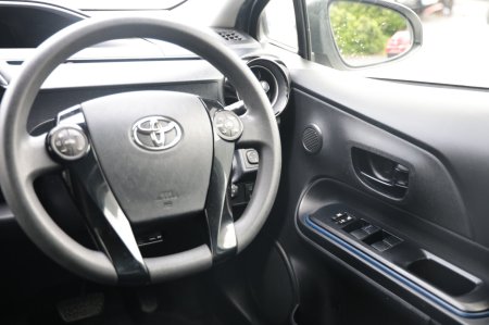 2016 Toyota Aqua - photo 34