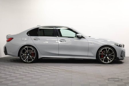 2024 BMW 3-Series - photo 8