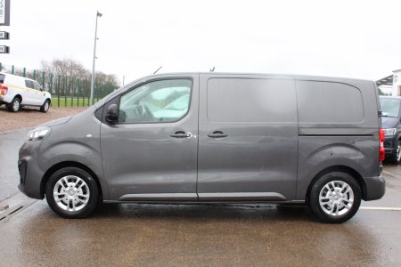 2022 Vauxhall Vivaro - photo 2
