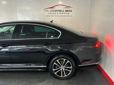 2019 Volkswagen Passat - photo 5