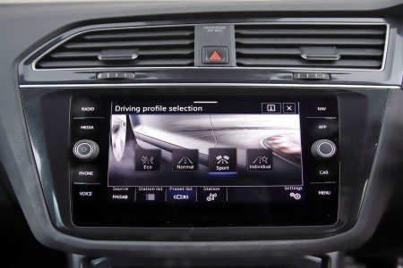 2023 Volkswagen Tiguan - photo 22