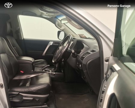 2021 Toyota Land Cruiser - photo 9