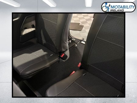 2026 Volkswagen Caddy Maxi Life - photo 12