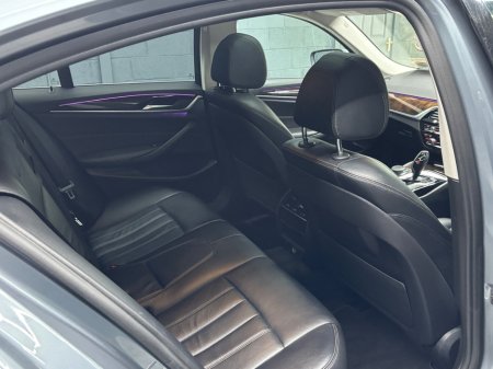 2018 BMW 5-Series - photo 8