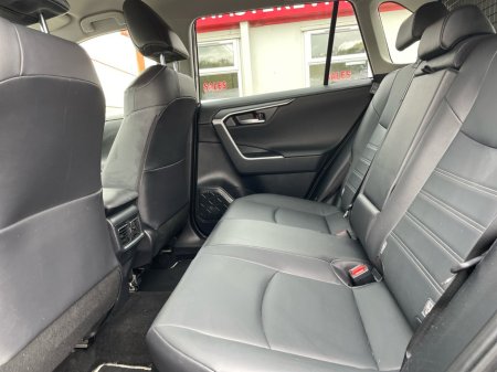 2025 Toyota RAV4 - photo 7