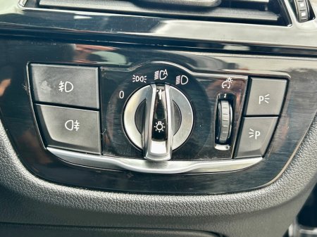2017 BMW 5-Series - photo 18