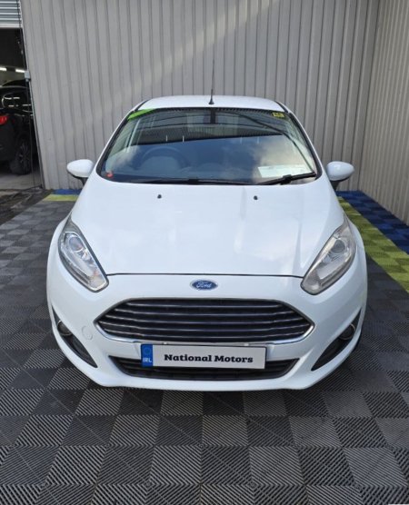 2015 Ford Fiesta - photo 8