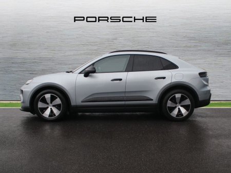 2026 Porsche Macan - photo 3