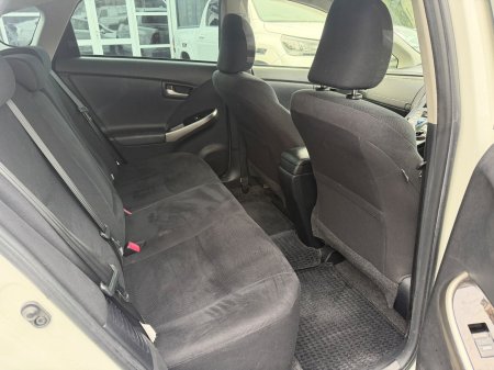 2013 Toyota Prius - photo 19
