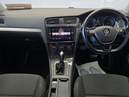 2019 Volkswagen Golf - photo 3