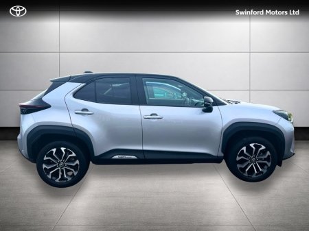 2024 Toyota Yaris Cross - photo 3