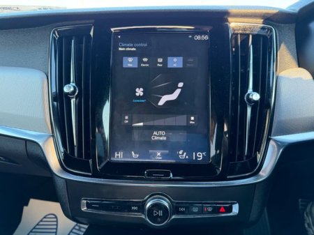2018 Volvo S90 - photo 24