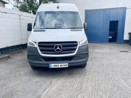 2025 Mercedes-Benz Sprinter - photo 29