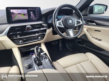 2023 BMW 5-Series - photo 13