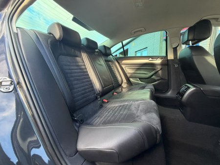2020 Volkswagen Passat - photo 23