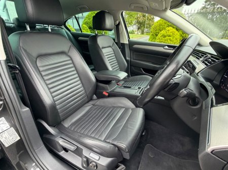 2019 Volkswagen Passat - photo 11