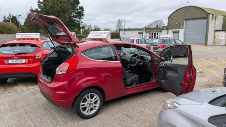 2016 Ford Fiesta - photo 7