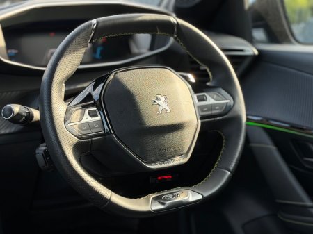 2021 Peugeot 208 - photo 12