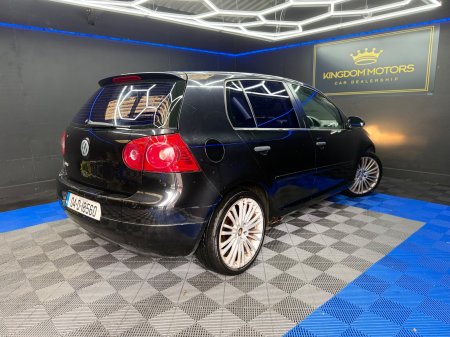 2004 Volkswagen Golf - photo 10