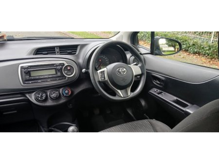 2013 Toyota Yaris - photo 6