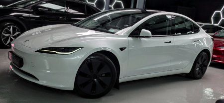 2025 Tesla Model 3 - photo 7